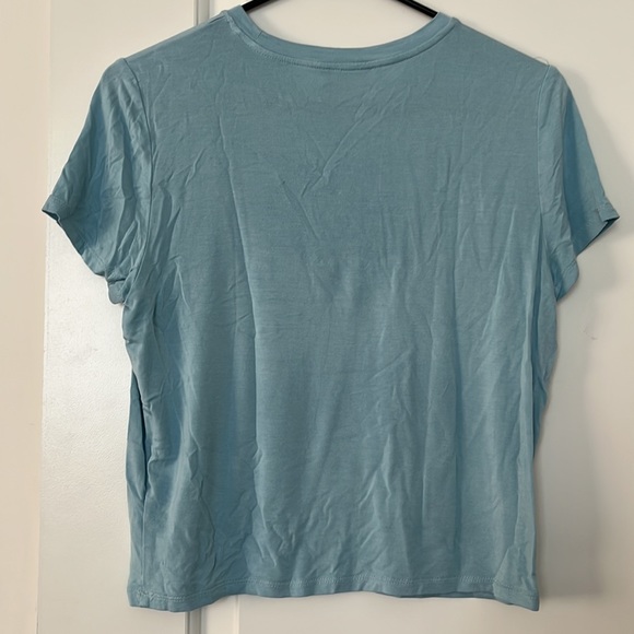 Babaton Everyday T-shirt - Picture 2 of 3